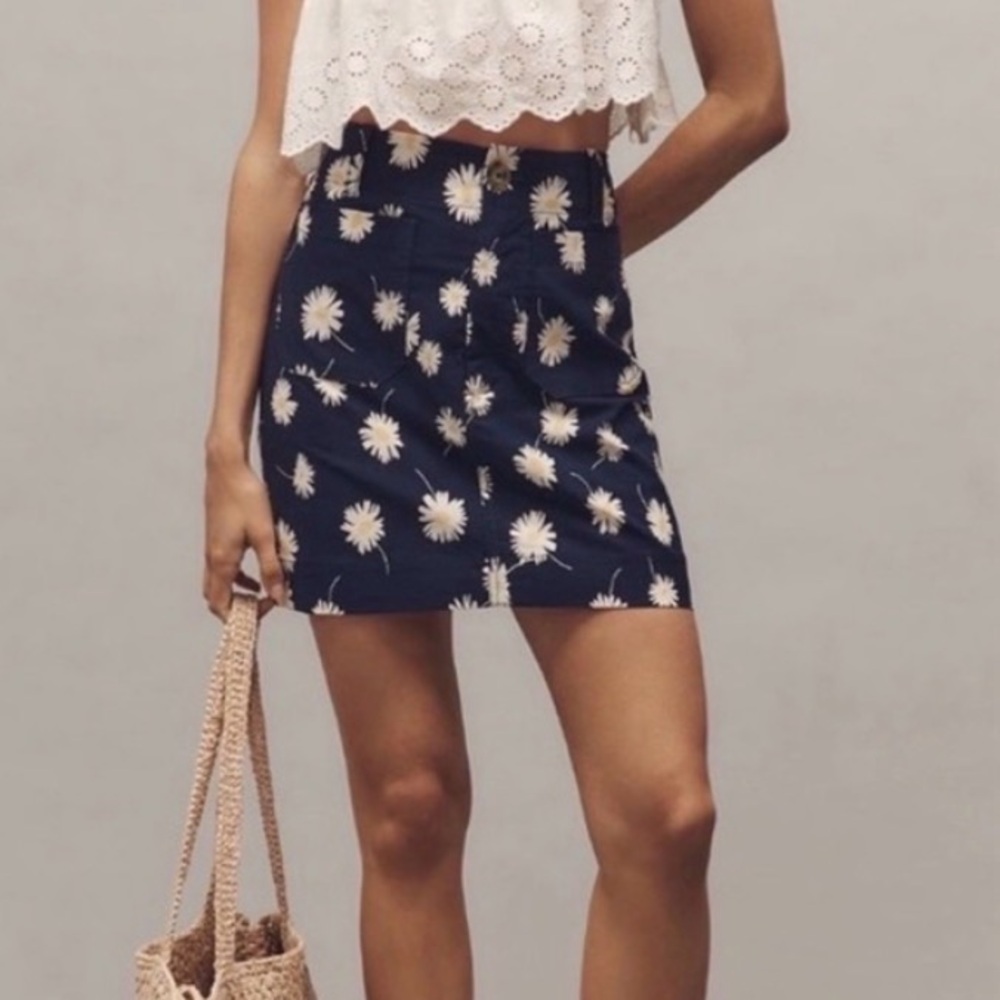 Maeve Navy Daisy Print Mini Skirt
